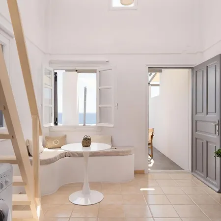 Red Beach Harmony Suites Sotiria Akrotiri  Exterior photo