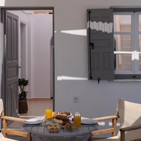 Red Beach Harmony Suites Sotiria Akrotiri  Exterior photo